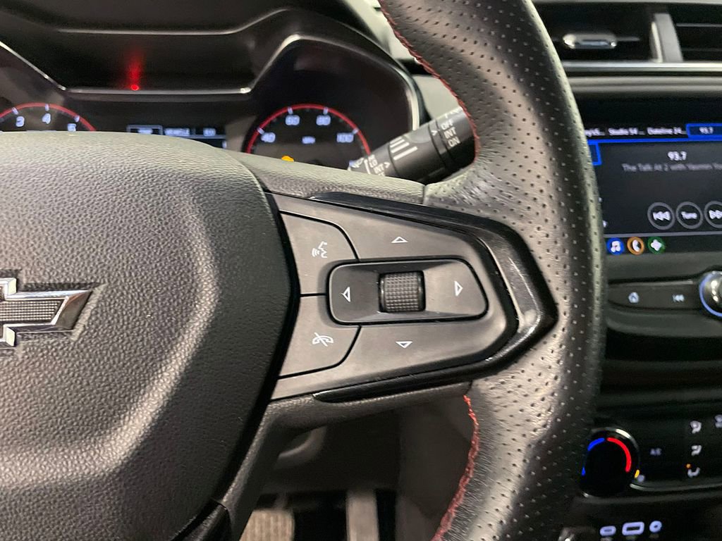 Used 2022 Chevrolet TrailBlazer RS image 33