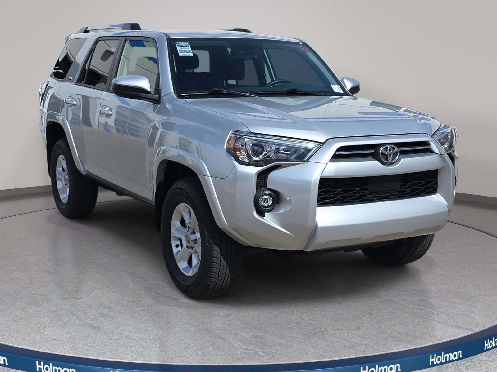 Used 2024 Toyota 4Runner SR5 AWD/4WD image 4
