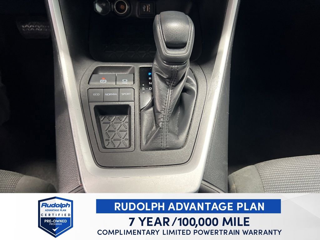 Used 2024 Toyota RAV4 LE image 40