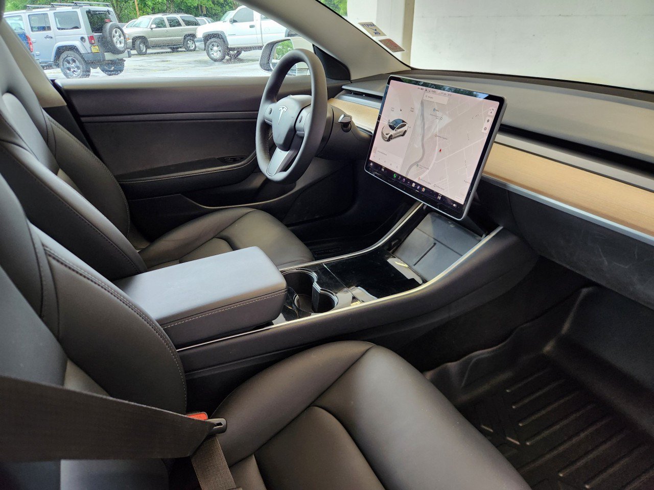Used 2020 Tesla Model 3 Standard Range Plus RWD image 2