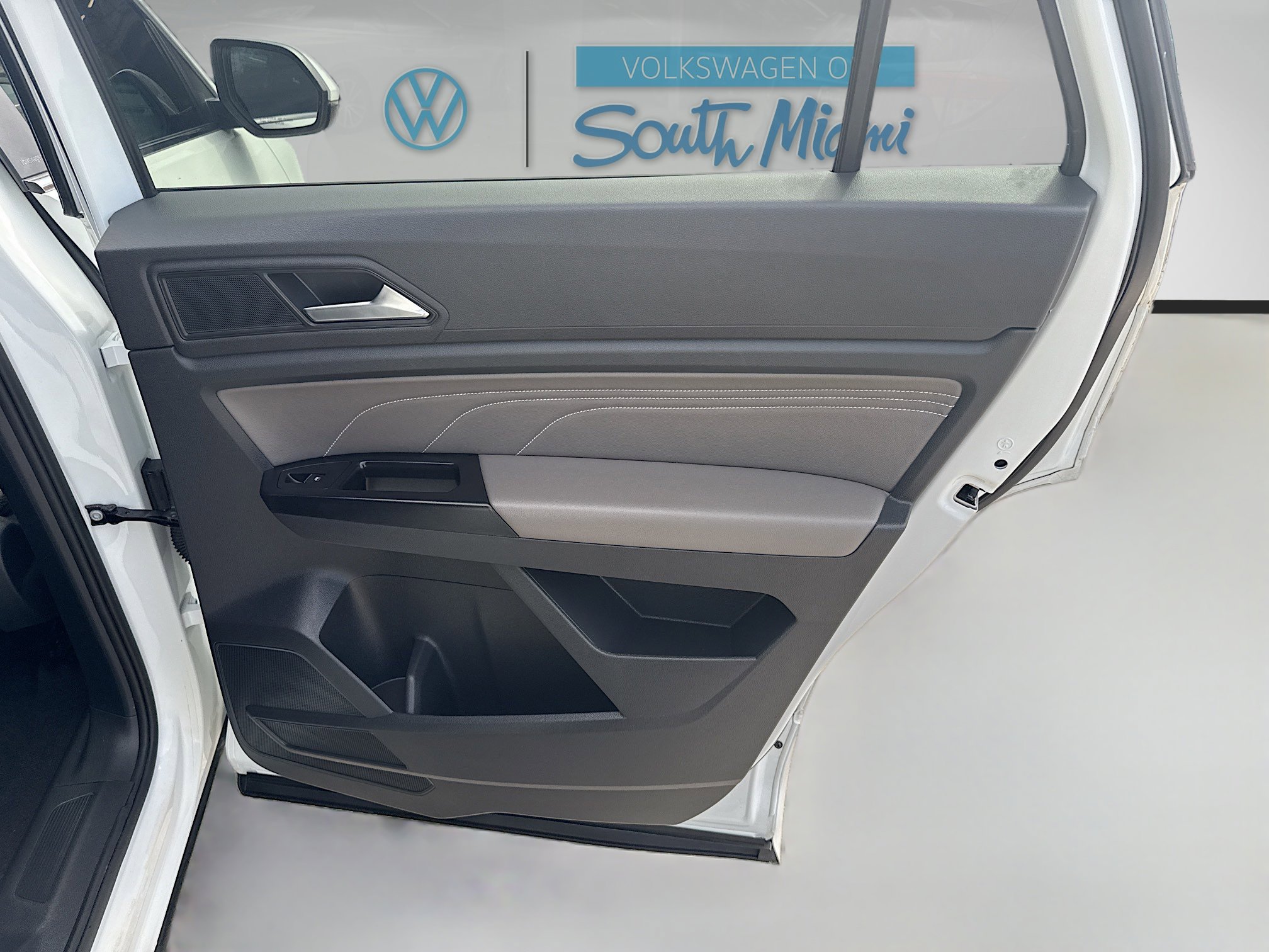 Used 2021 Volkswagen Atlas Cross Sport SE w/ Panoramic Sunroof Package FWD image 30