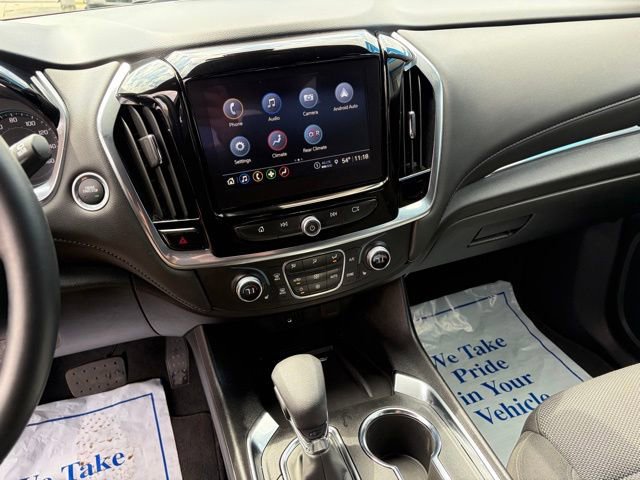 Used 2023 Chevrolet Traverse LT w/ Midnight/Sport Edition AWD/4WD image 4