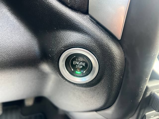 Used 2021 Chevrolet Silverado 1500 LT AWD/4WD image 29