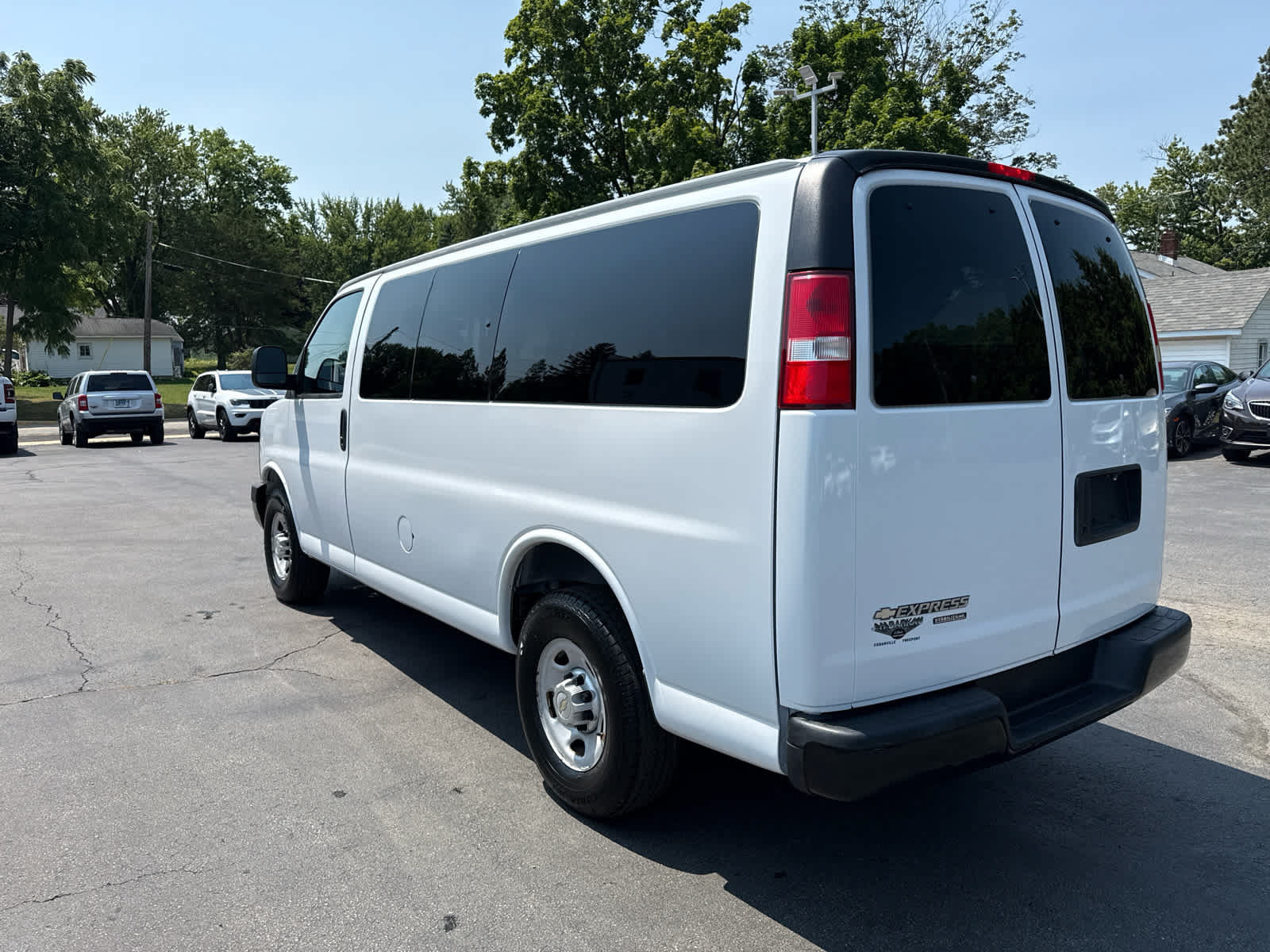 Used 2012 Chevrolet Express 2500 LS RWD image 5