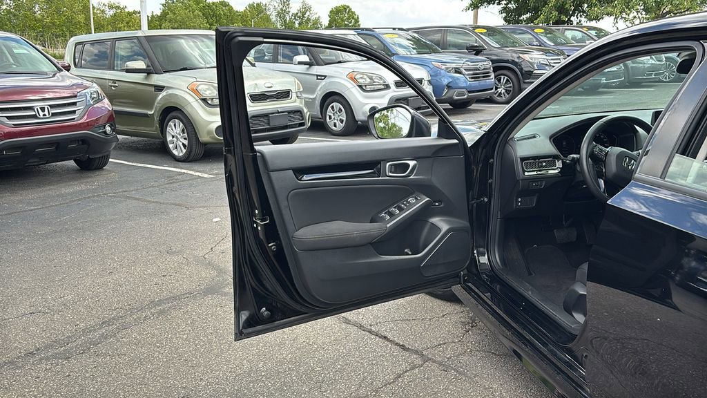 Used 2023 Honda Civic EX image 11