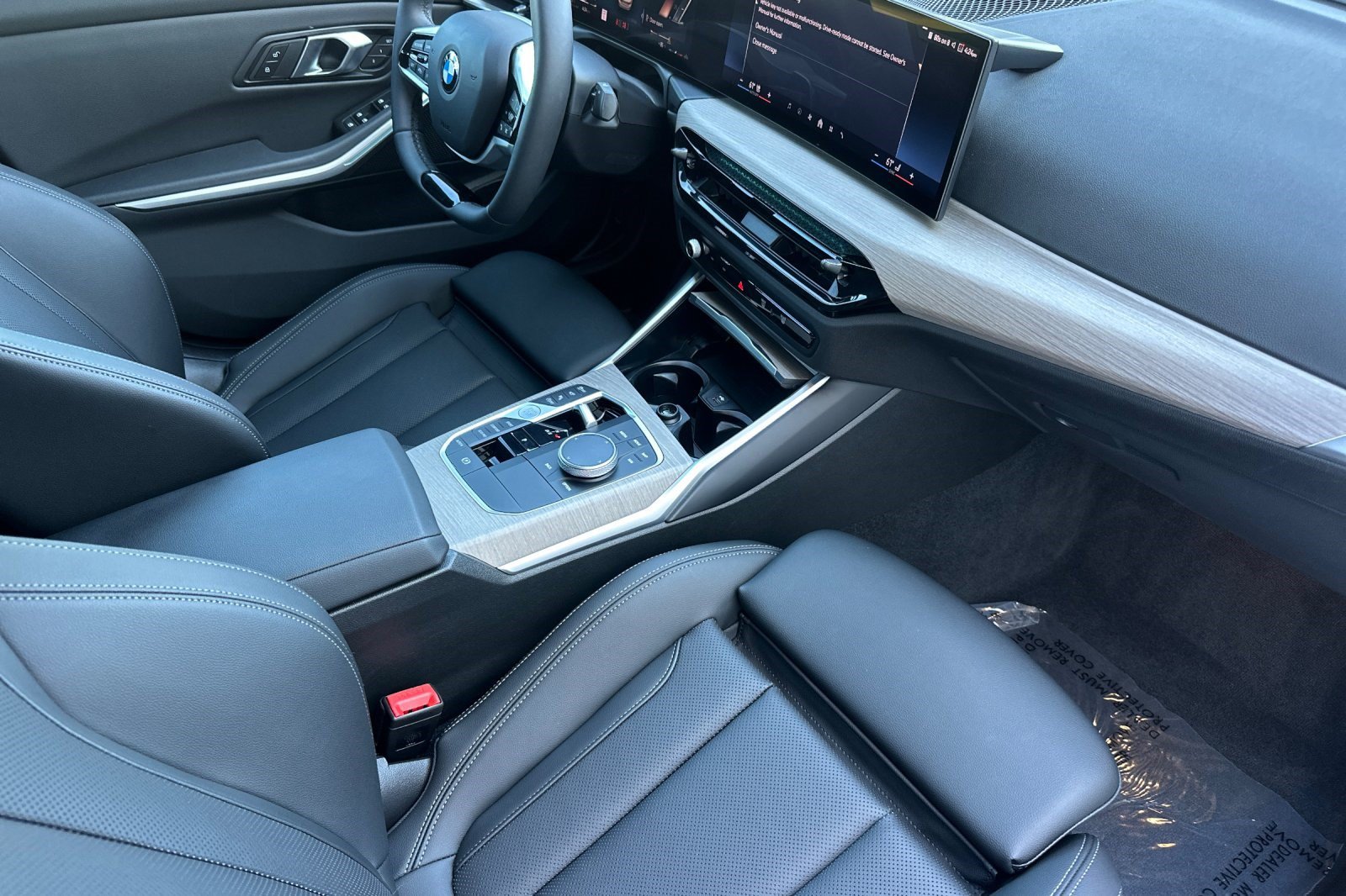 Used 2025 BMW 330i Sedan w/ Premium Package RWD image 19