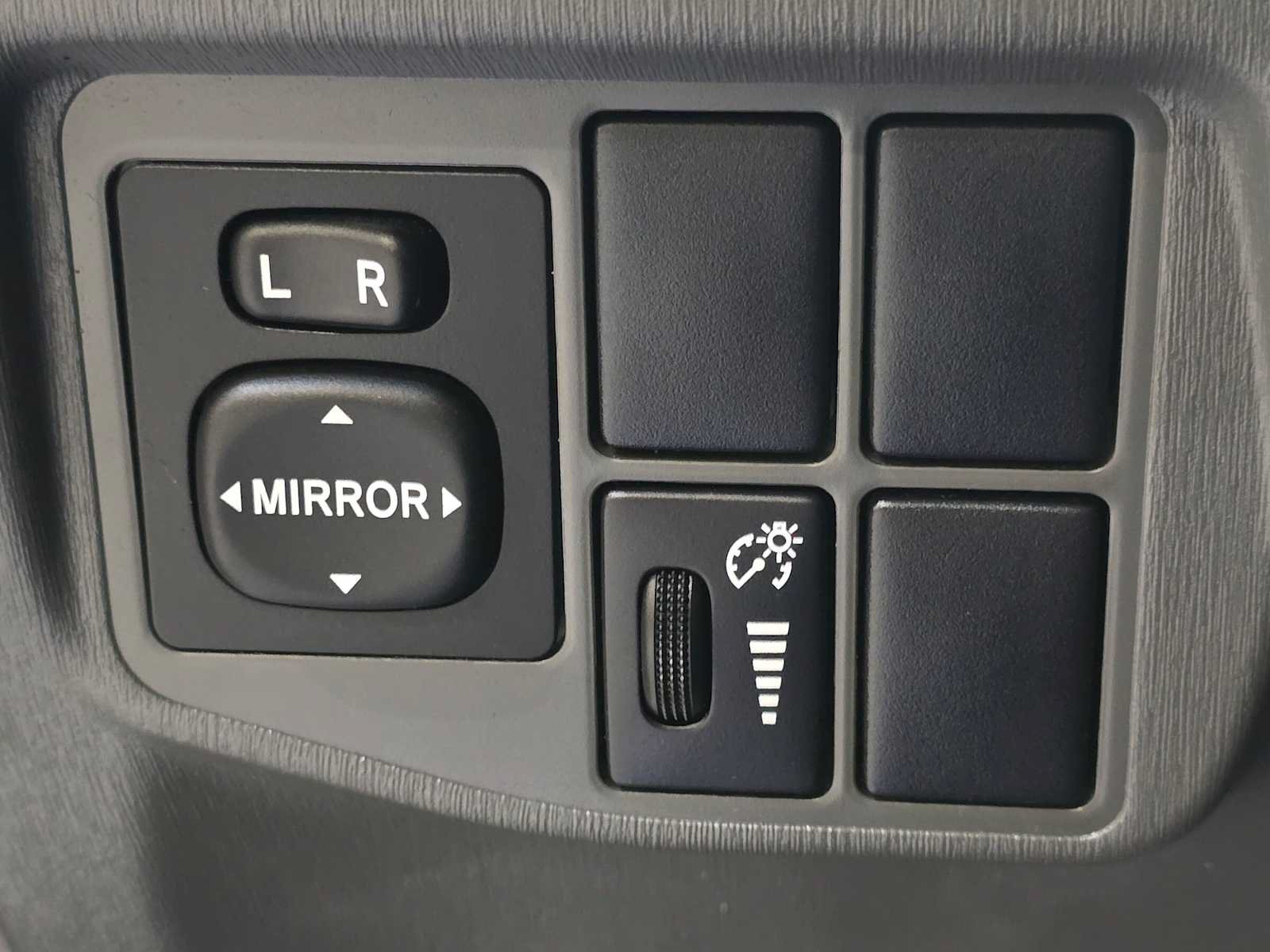 Used 2011 Toyota Prius Four FWD image 15