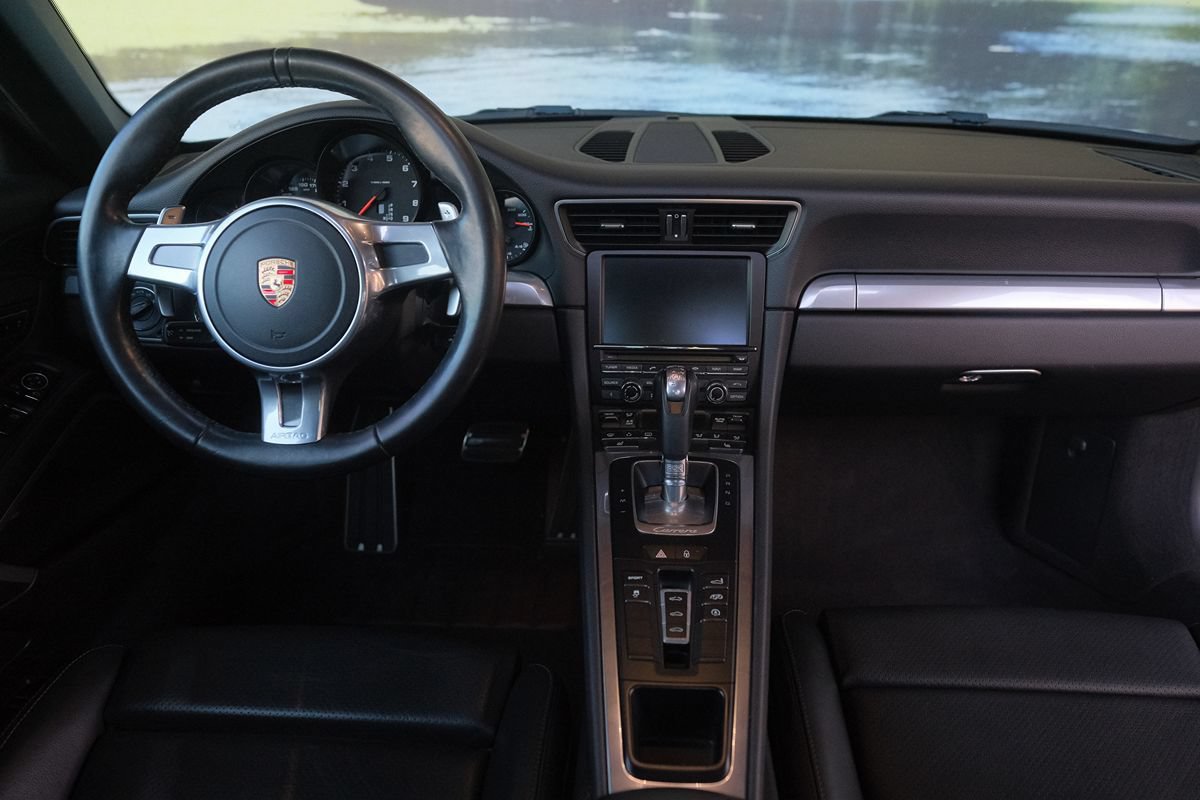 Used 2013 Porsche 911 Carrera RWD image 18
