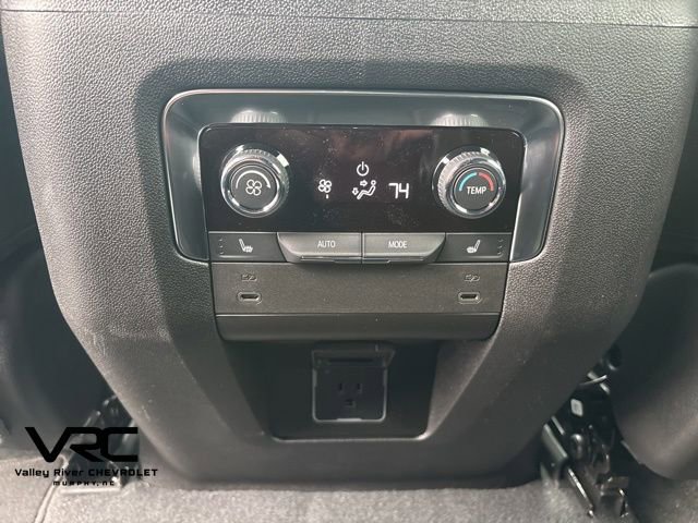 New 2026 Chevrolet Suburban LT w/ Comfort Package image 17