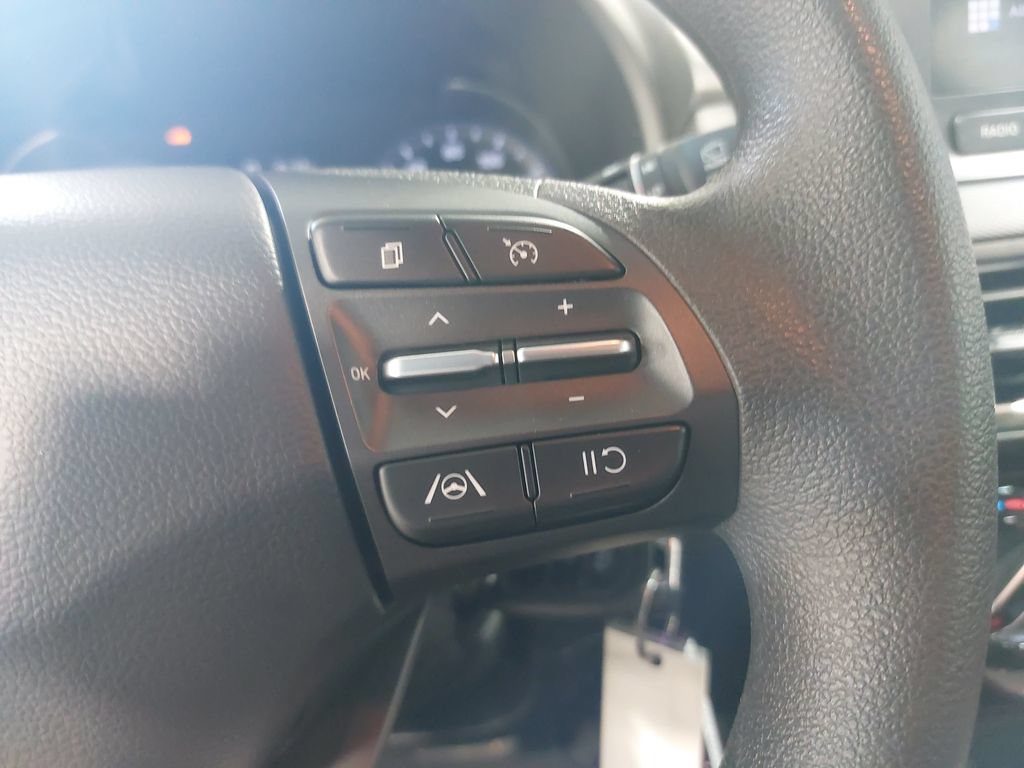 Used 2022 Hyundai Kona SE AWD/4WD image 17