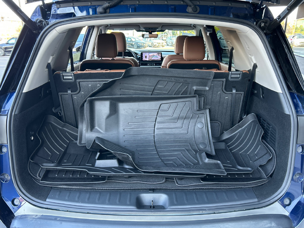 Used 2026 Nissan Pathfinder Platinum AWD/4WD image 7