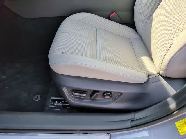 Used 2026 Toyota Camry XLE w/ Premium Plus Package image 15