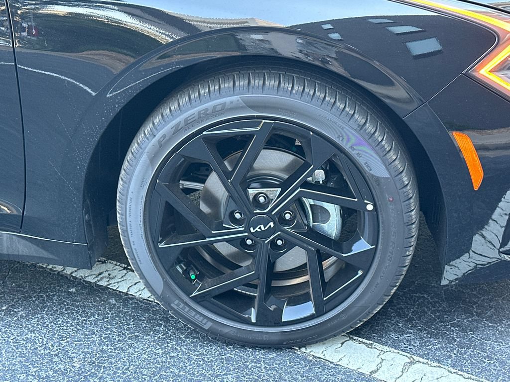 New 2027 Kia K5 GT-Line FWD image 12