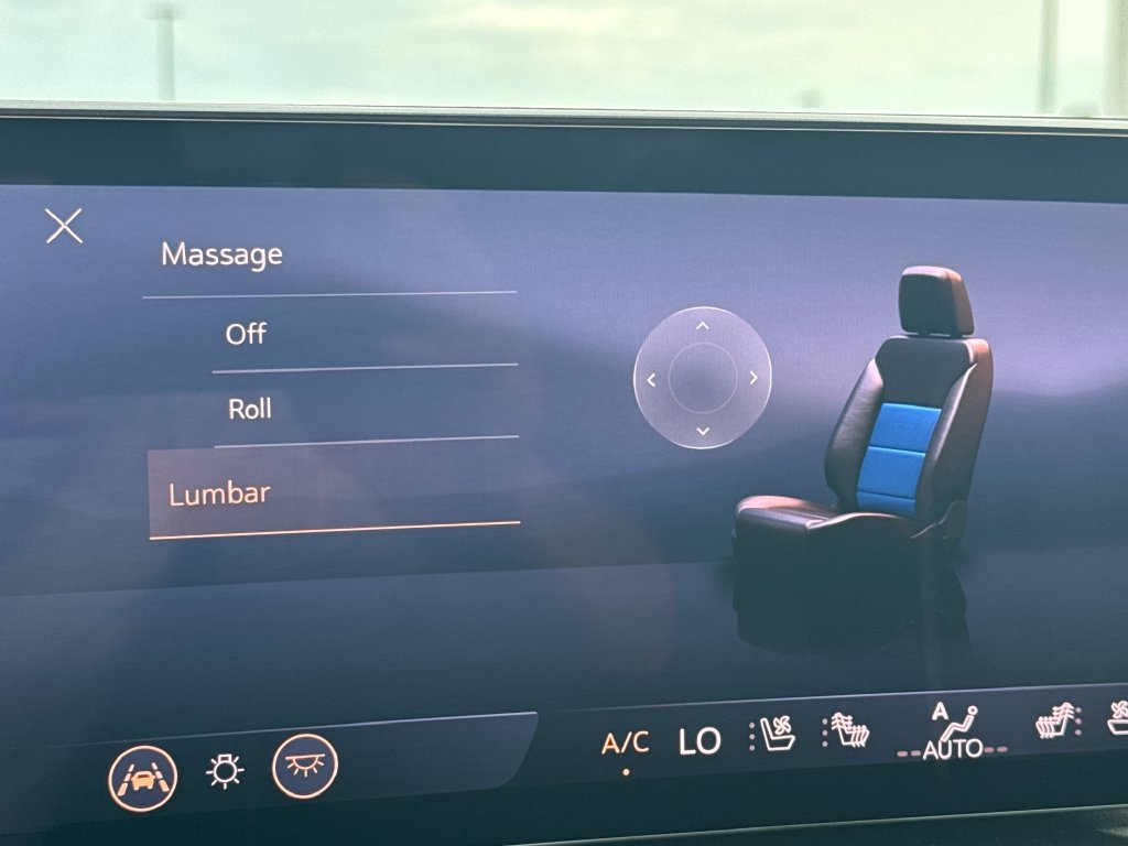 New 2027 Buick Enclave Avenir w/ LPO, Floor Liner Package AWD/4WD image 19