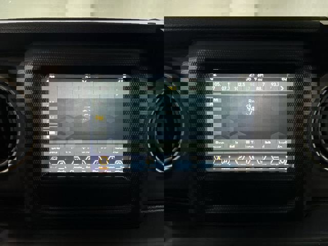 Used 2018 Jeep Wrangler Sport image 13