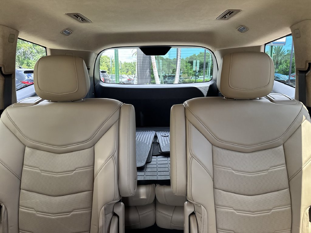 Used 2024 Cadillac XT6 Sport w/ Platinum Package AWD/4WD image 18