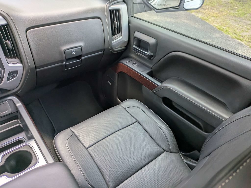 Used 2017 GMC Sierra 1500 SLT w/ SLT Premium Package RWD image 17