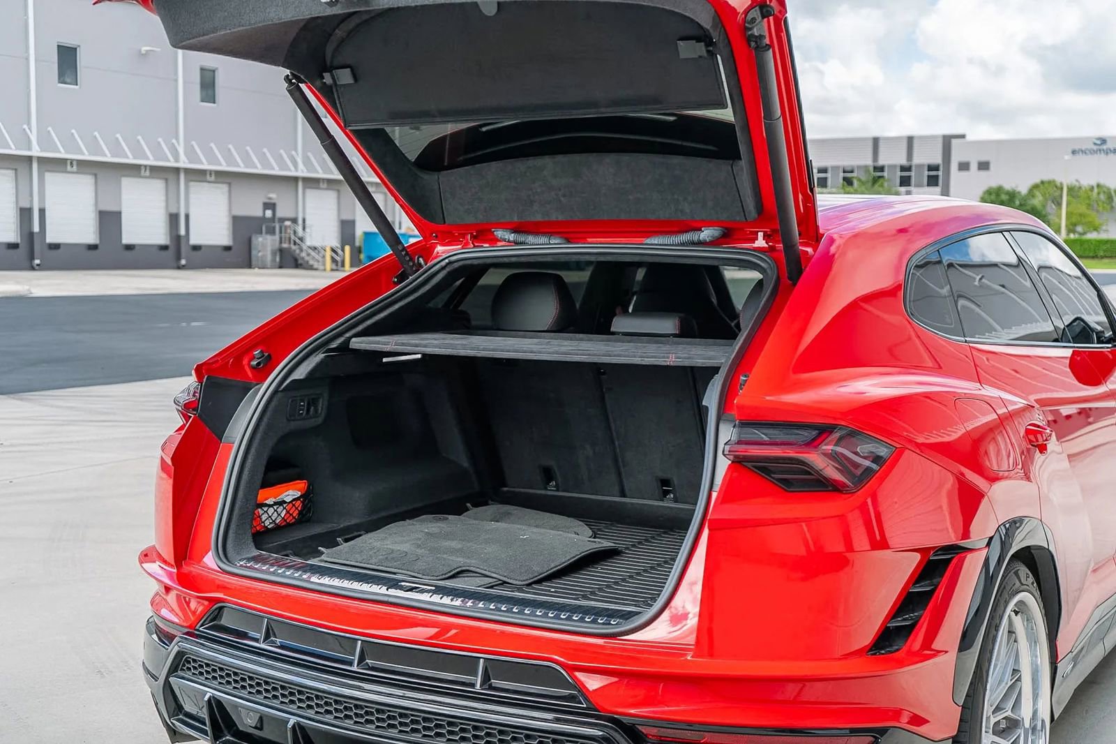 Used 2023 Lamborghini Urus S AWD/4WD image 22