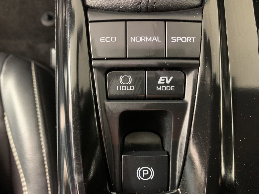 Used 2025 Toyota Camry SE image 27