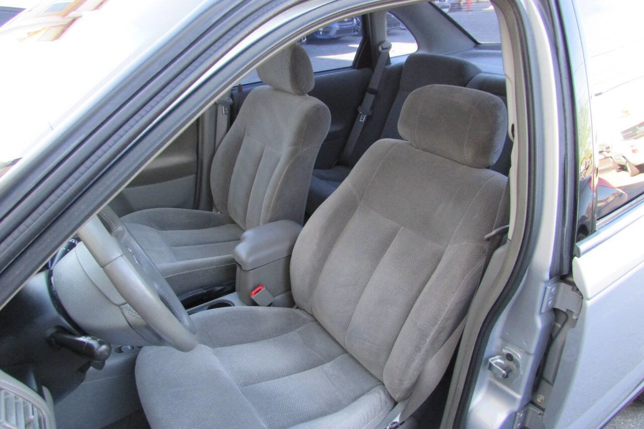 Used 2000 Saturn L-Series LS2 image 17