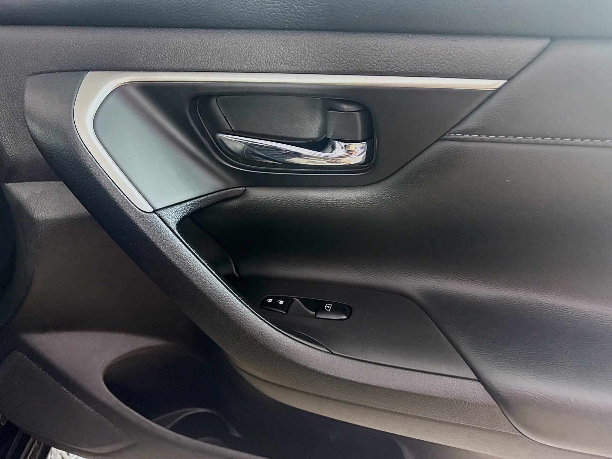 Used 2016 Nissan Altima 2.5 SL w/ Moonroof Package FWD image 31