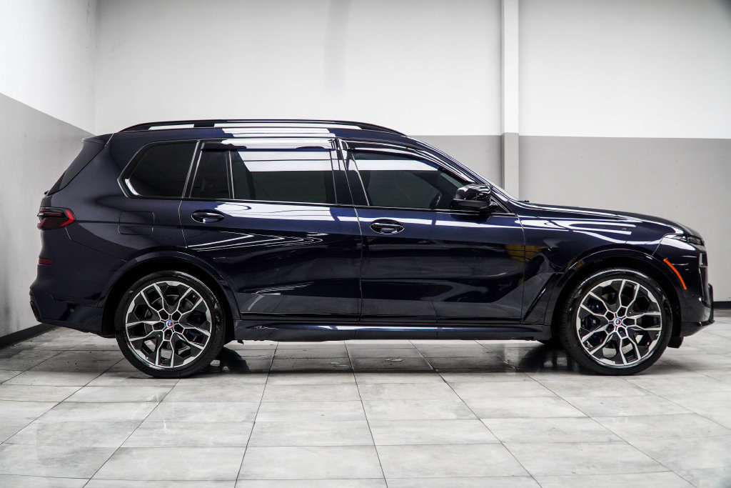 Used 2023 BMW X7 M60i w/ Executive Package AWD/4WD image 10