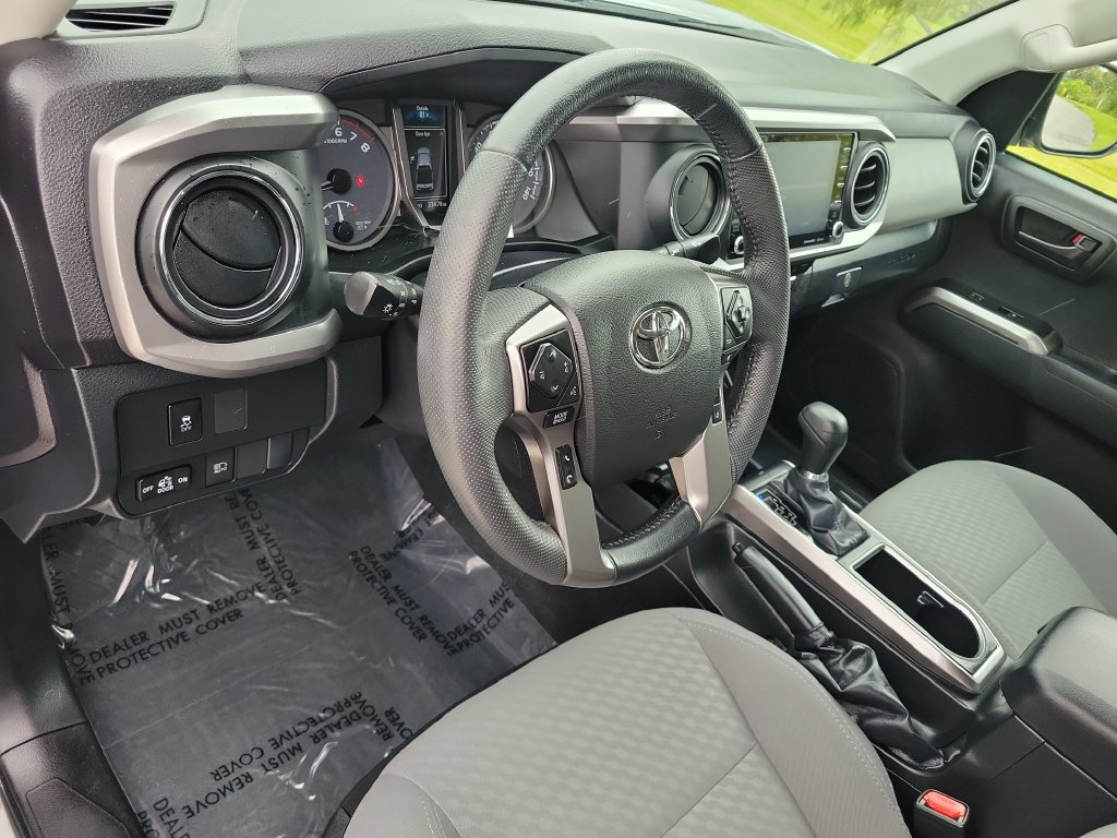 Certified 2023 Toyota Tacoma SR5 AWD/4WD image 7