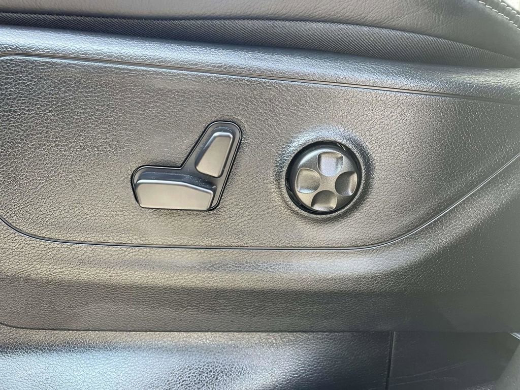 New 2026 RAM 1500 RHO w/ RHO Level 1 Equipment Group image 26