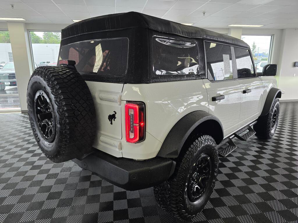 Used 2024 Ford Bronco Wildtrak AWD/4WD image 3