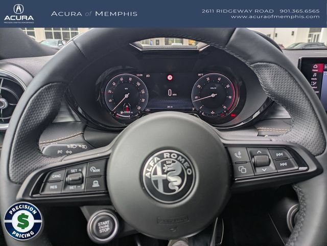 Used 2025 Alfa Romeo Tonale w/ Premium Package AWD/4WD image 13