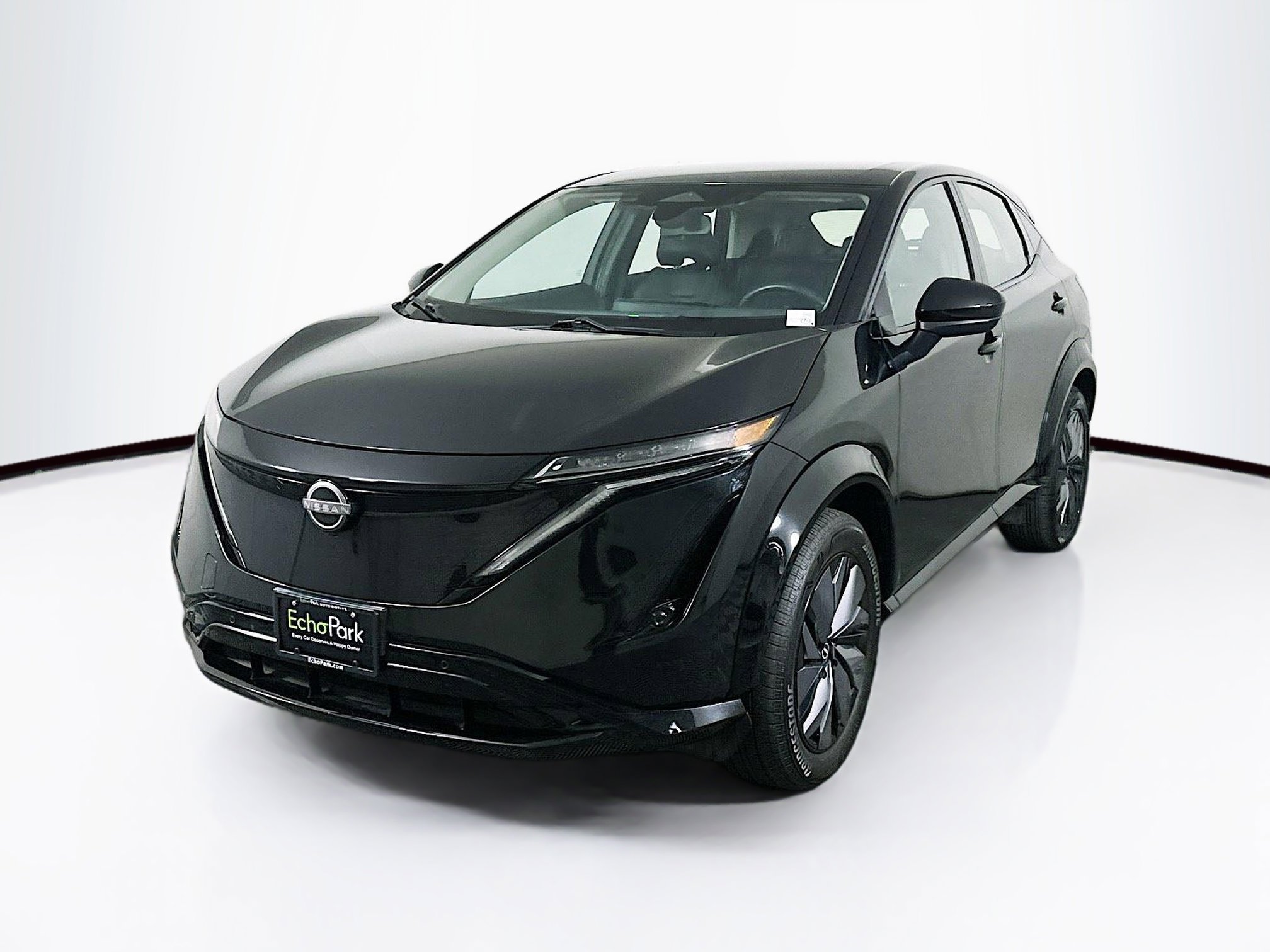Used 2024 Nissan Ariya AWD image 3