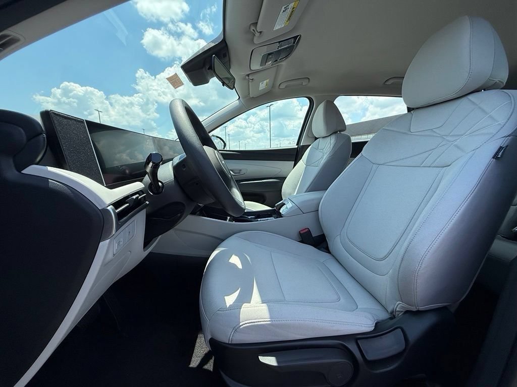 Certified 2025 Hyundai Tucson SE AWD/4WD image 21