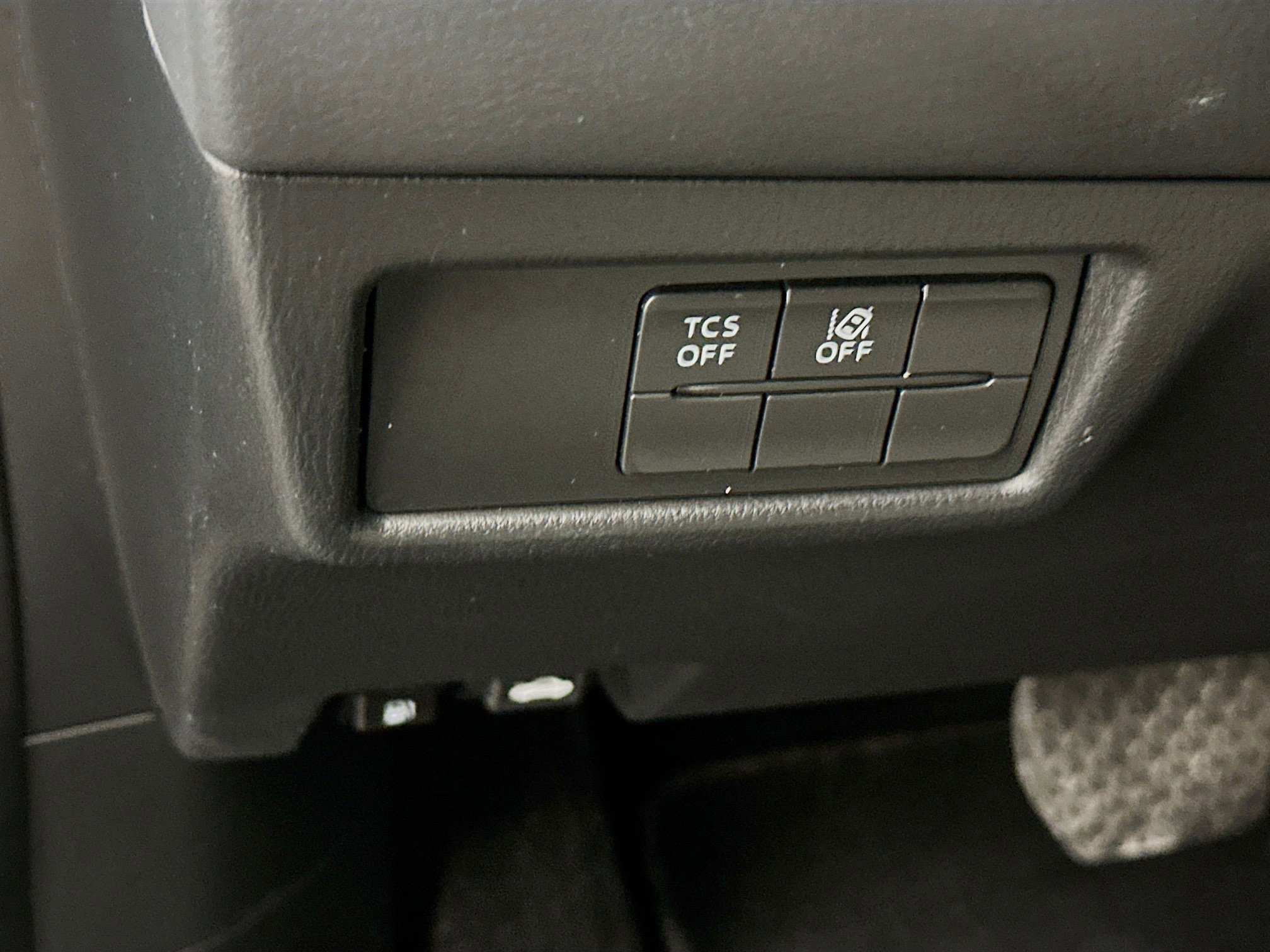 Used 2018 MAZDA CX-5 Touring image 17