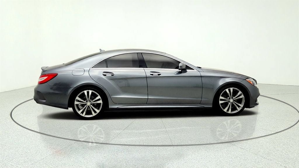 Used 2016 Mercedes-Benz CLS 400 image 4