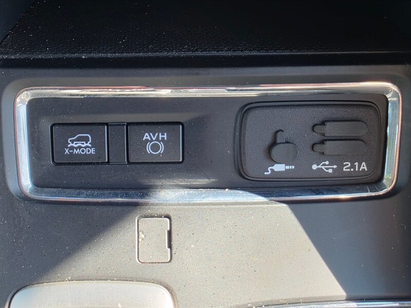 Used 2022 Subaru Ascent Limited w/ Technology Package AWD/4WD image 49