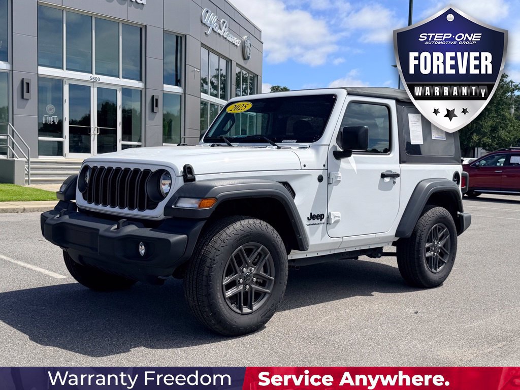 Used 2025 Jeep Wrangler Sport AWD/4WD image 2