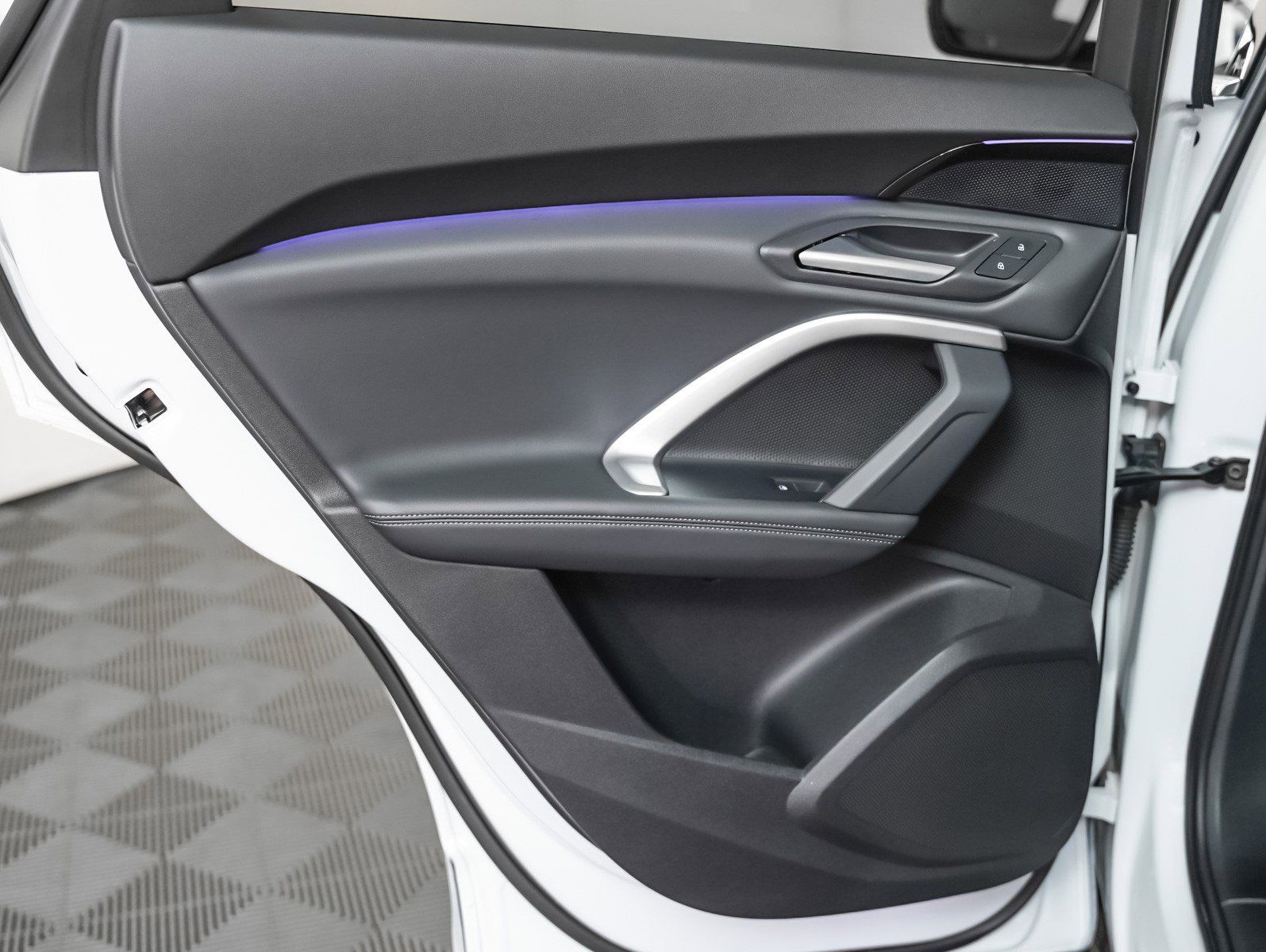 Certified 2025 Audi Q5 Premium w/ Convenience Package image 24