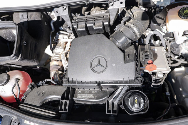 Used 2024 Mercedes-Benz Sprinter 2500 image 18