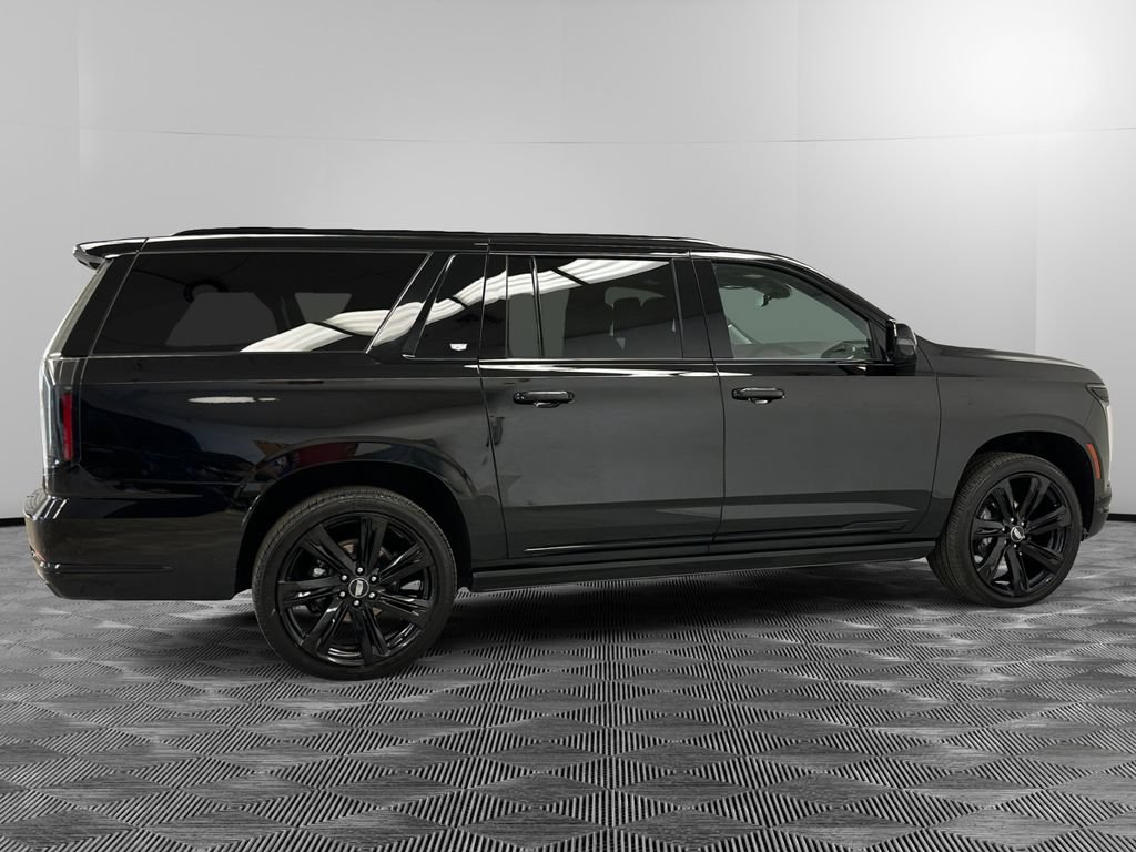 Used 2025 Cadillac Escalade ESV Sport Platinum AWD/4WD image 6