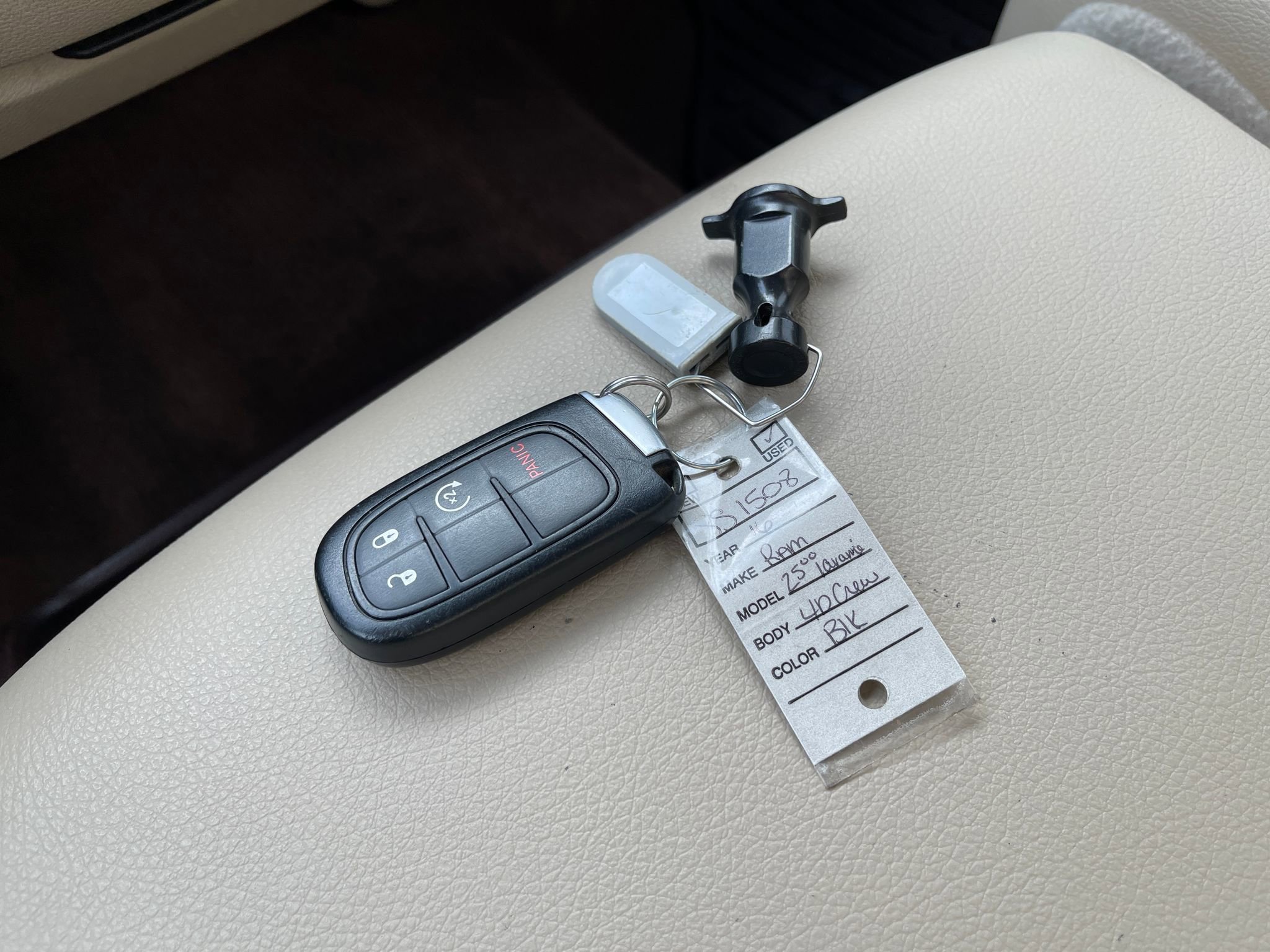 Used 2016 RAM 2500 Laramie w/ Cold Weather Group image 35