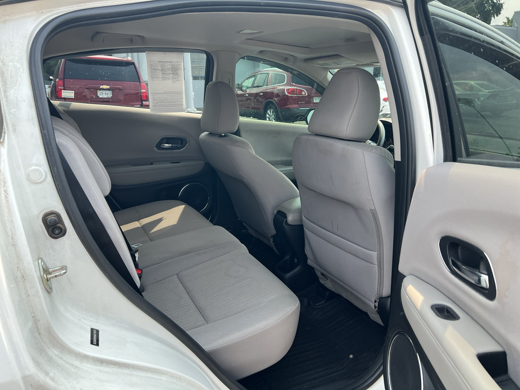 Used 2017 Honda HR-V EX image 11