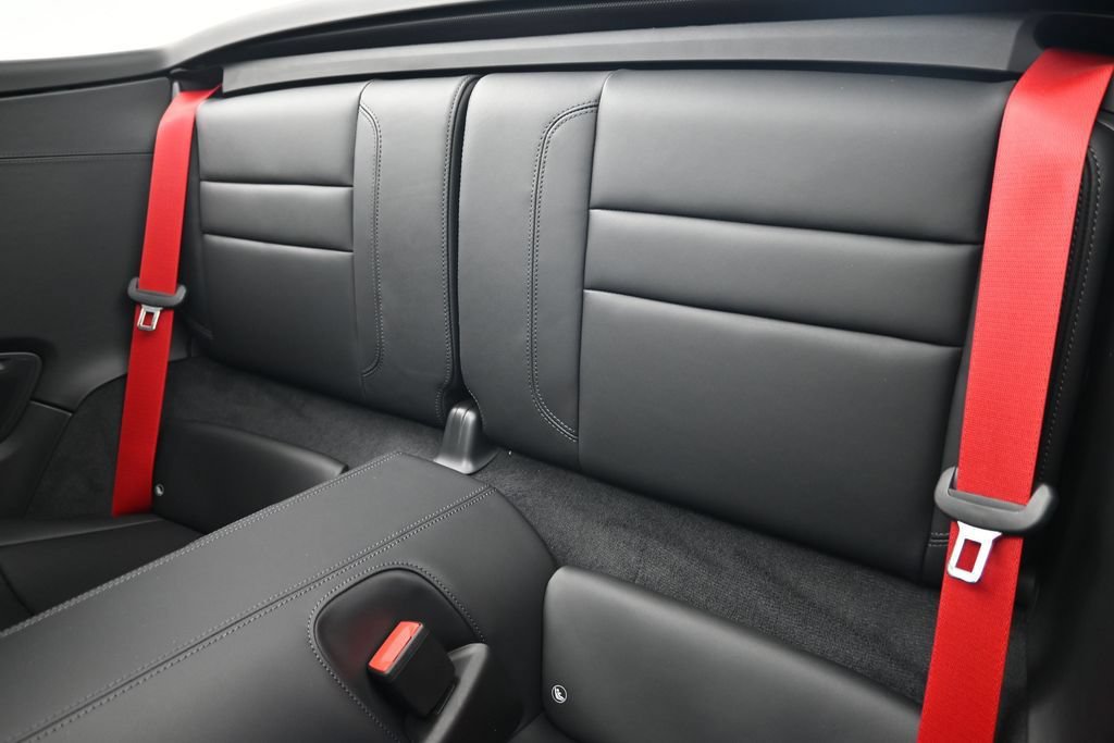 Certified 2025 Porsche 911 Carrera RWD image 6