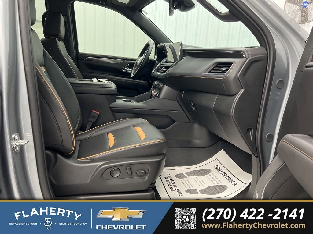 Used 2024 GMC Yukon XL AT4 w/ Technology Package image 15