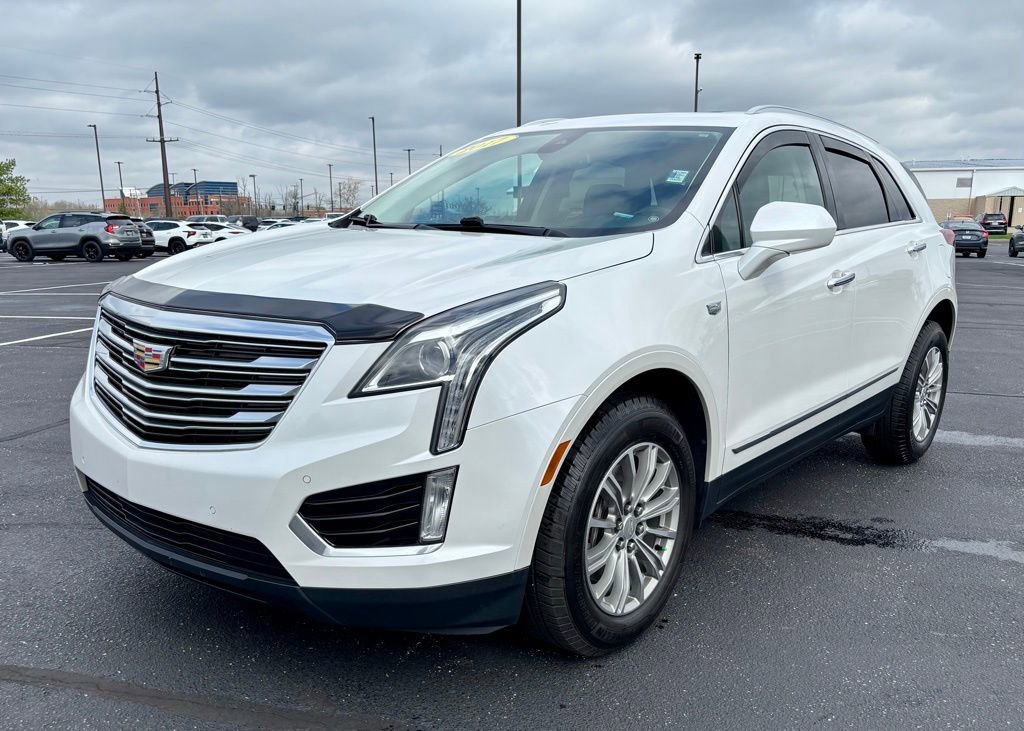 Used 2017 Cadillac XT5 Luxury w/ Driver Awareness Package image 3