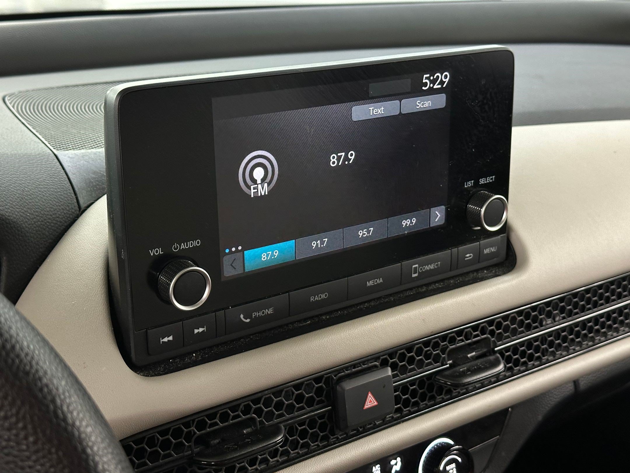 Certified 2024 Honda HR-V LX image 20