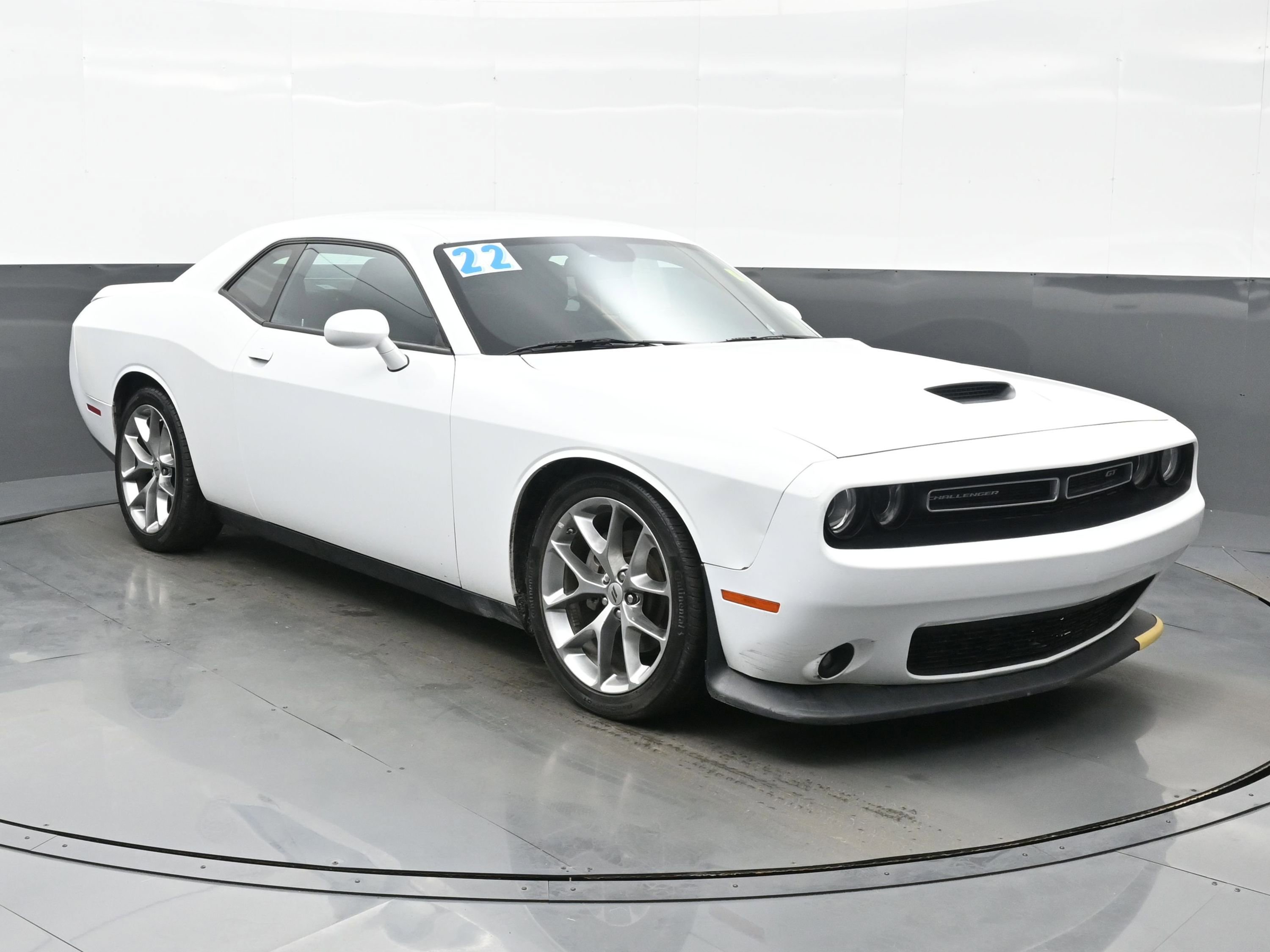 Used 2022 Dodge Challenger GT image 8