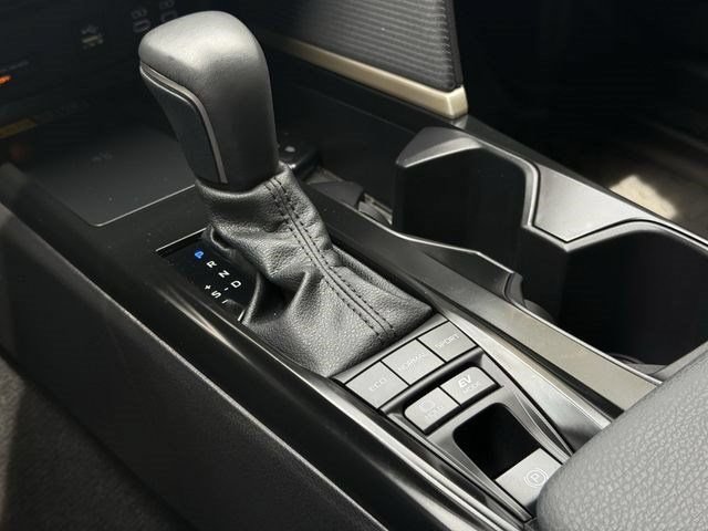 Used 2025 Toyota Camry LE FWD image 19