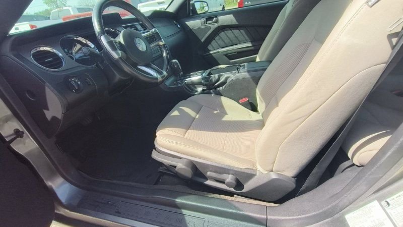 Used 2014 Ford Mustang GT RWD image 9