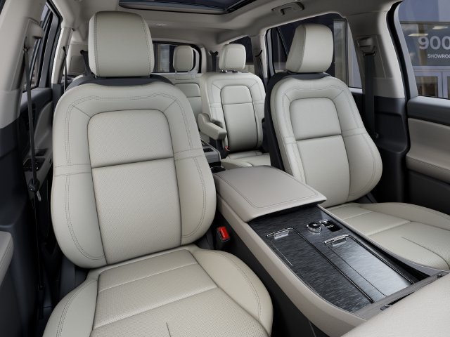 New 2027 Lincoln Aviator Reserve w/ Jet Appearance Package RWD image 10