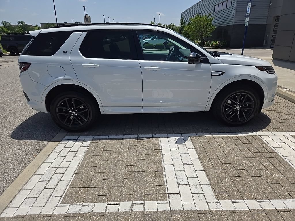 Certified 2025 Land Rover Discovery Sport S AWD/4WD image 4